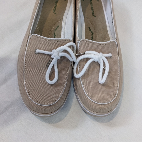 Grasshoppers Tan and White Boat Shoe Loafers Size 7 - Picture 3 of 11